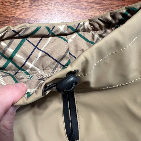 New Nautica Dog Raincoat - Picture 4 of 6